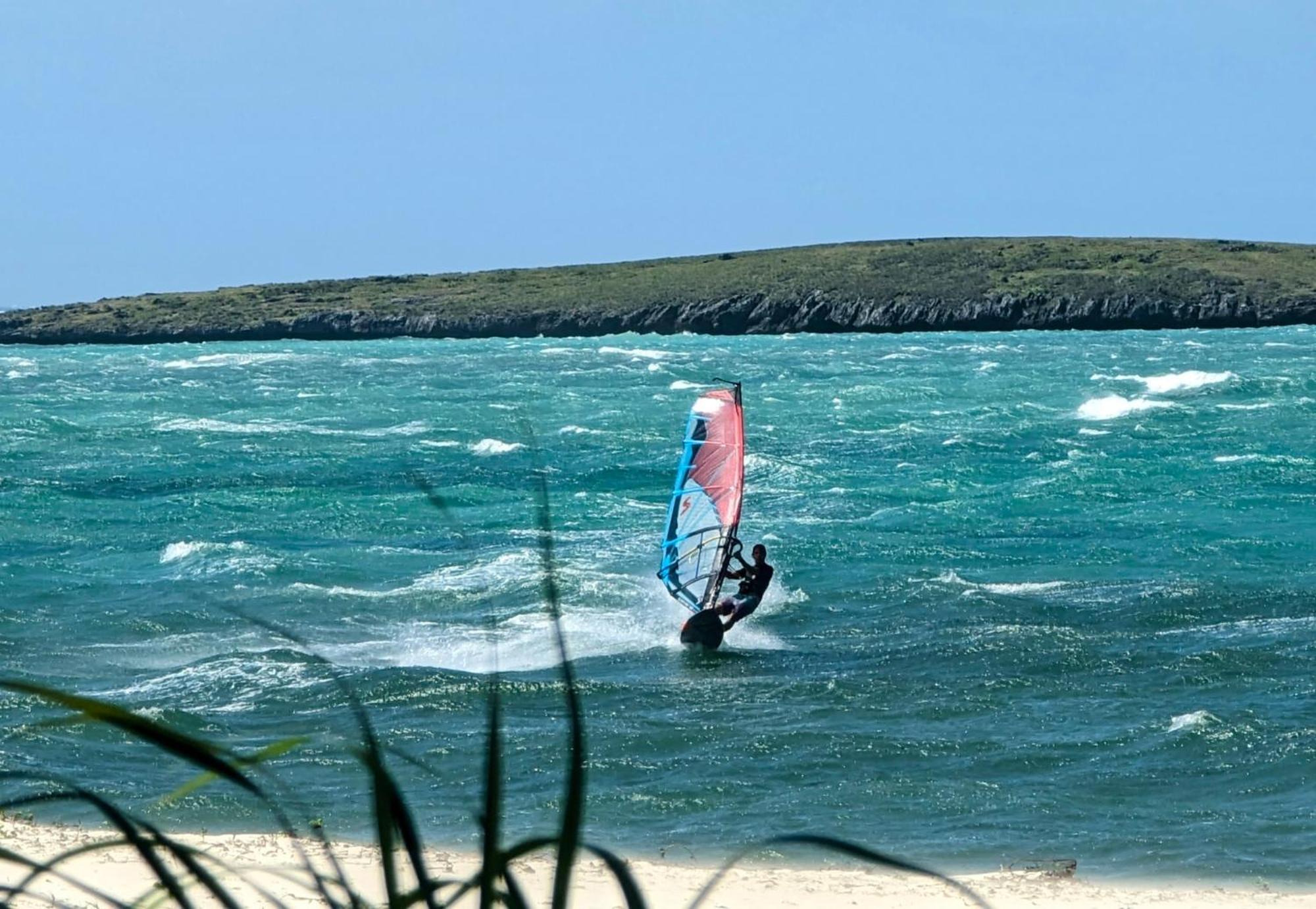 Ocean Lodge Kite & Windsurf Antsiranana Eksteriør bilde